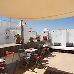 La Casa Morada Apartment *